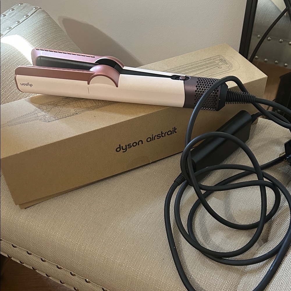Dyson AirStrait Hair Tool in Pink and White